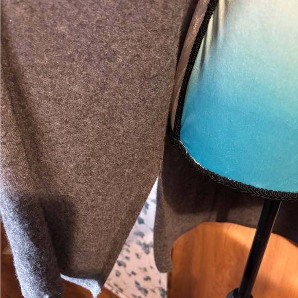 TAHARI PURE LUXE 100% CASHMERE CARDIGAN - Picture 5 of 8